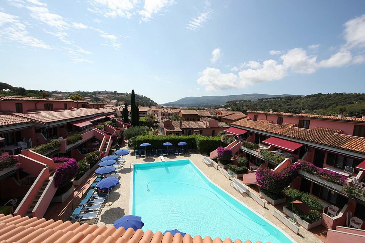 Aparthotel Elba Vip Porto Azzurro Exterior foto